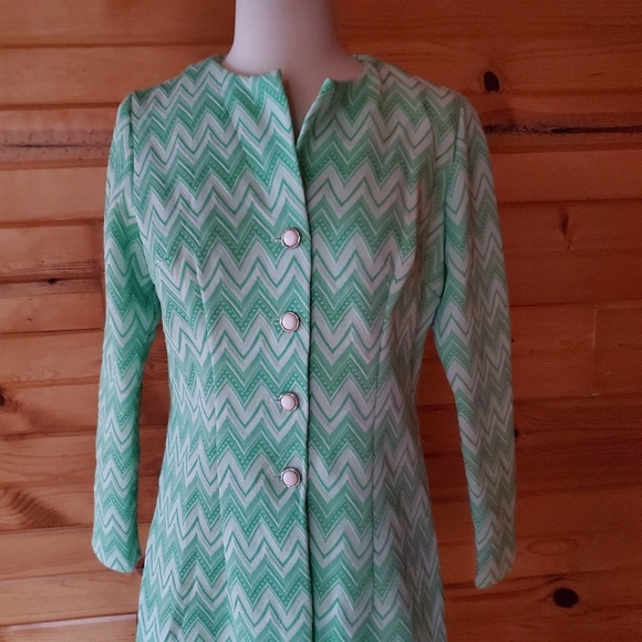 1960s Bright Green Chevron Dress/Coat - Picture 2 of 5